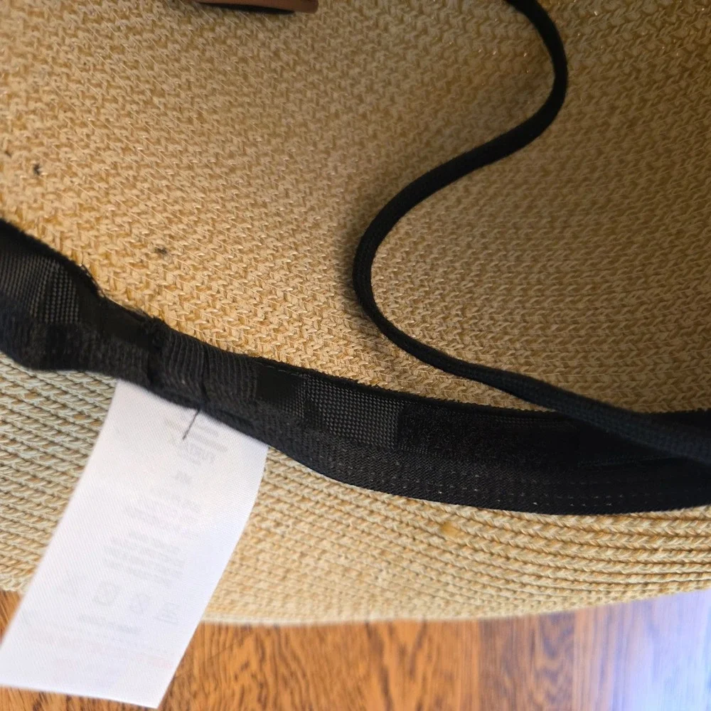 Furtalk Womens M/L Woven Straw Wide Brim Sun Hat White Ribbon Adjustable Strap